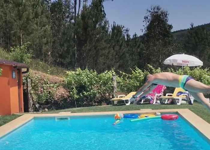 Casa Da Tia Bina 펜션 카스텔루 지 파이바