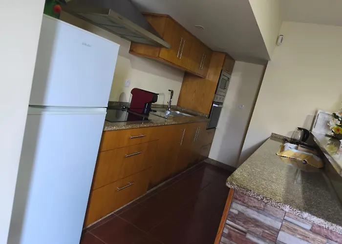 Casa Da Tia Bina 카스텔루 지 파이바